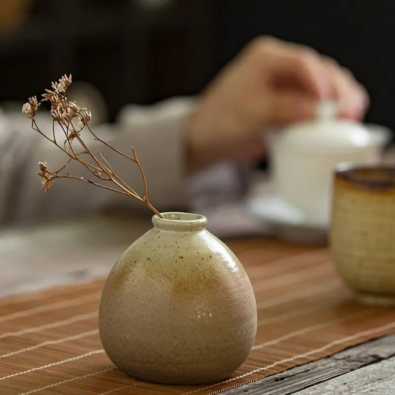 Japanese Ceramic Vase - HuxoHome