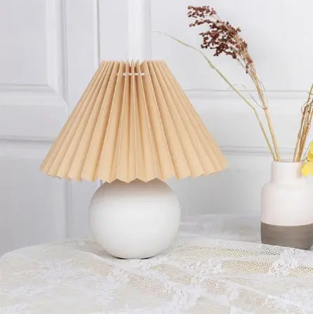 Vintage Pleated Table Lamp - HuxoHome