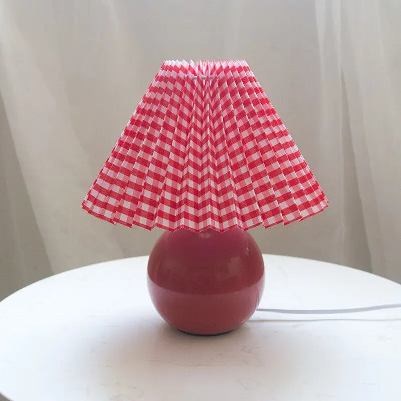 Vintage Pleated Table Lamp - HuxoHome